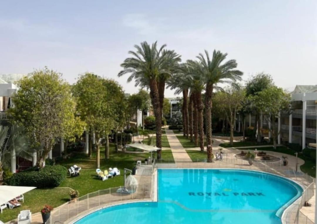 Luxury Queen Royal Park Eilat Exteriör bild